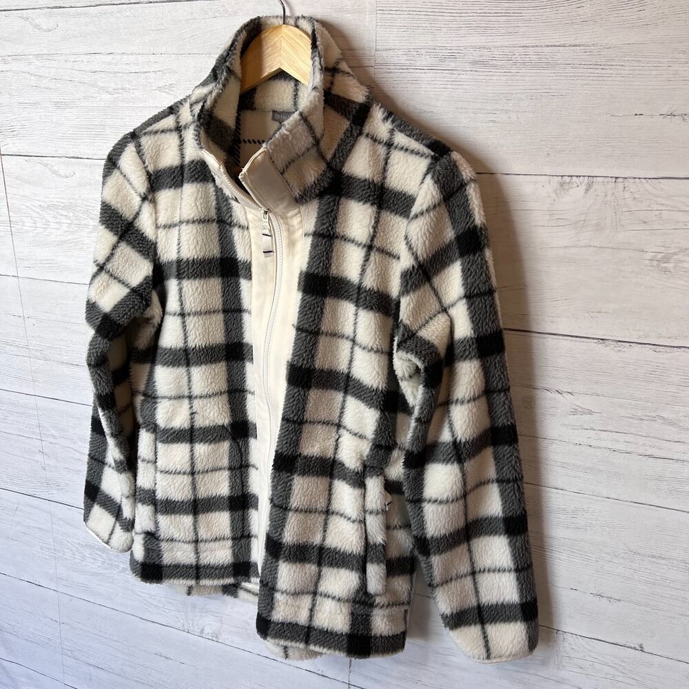 T by Talbots Jacket Womens SZ MP Black and White Merry Plaid Cozy Sherpa Outdoor - Picture 9 of 16